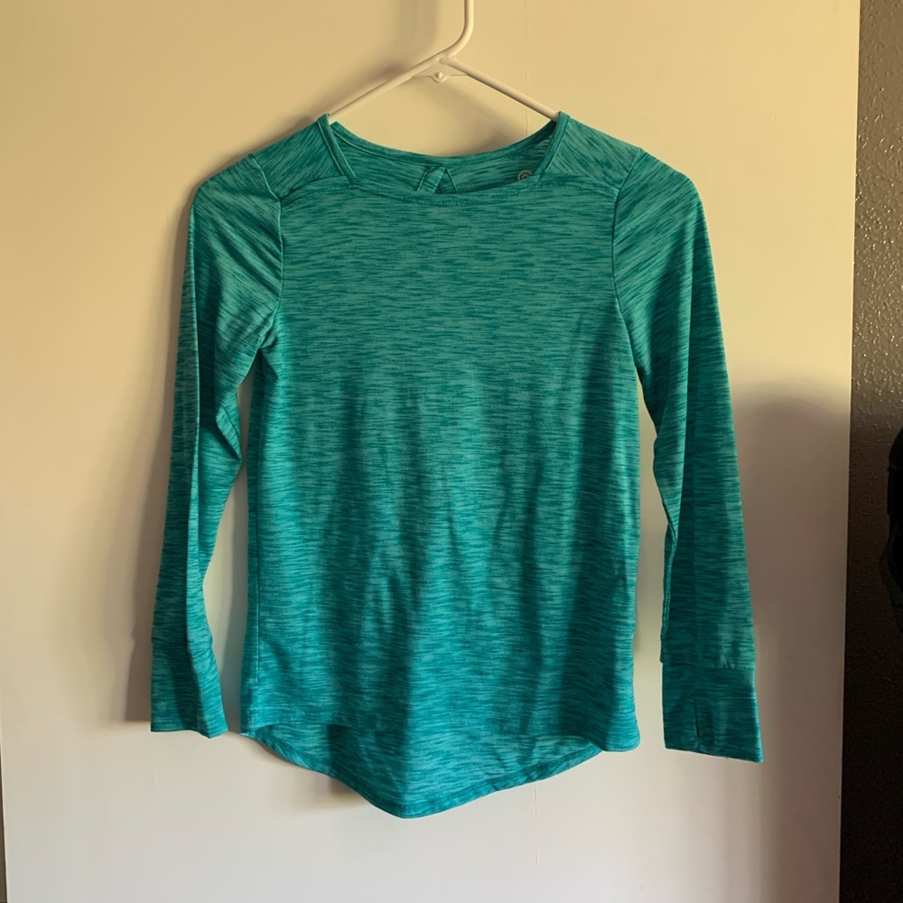 Girls shirt.